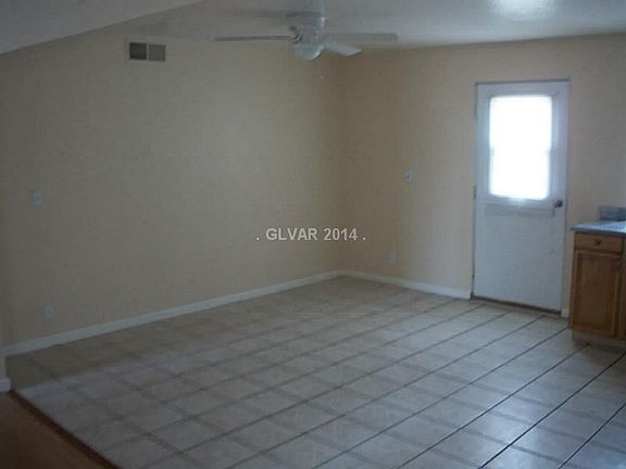 5th image of 3994 Belhaven St