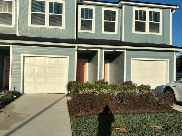 708 Sailor Grove Ln, Jacksonville, FL