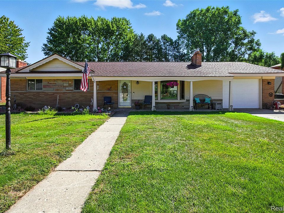 1st image of 51088 Fairlane Dr