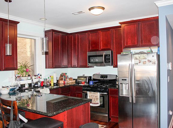 4th image of 6603 W Belmont Ave APT 2