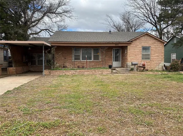 905 Hickory St, Altus, OK 73521