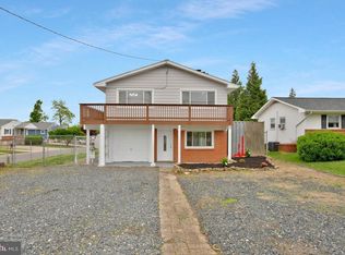 2501 Gehb Ave, Halethorpe, MD 21227
