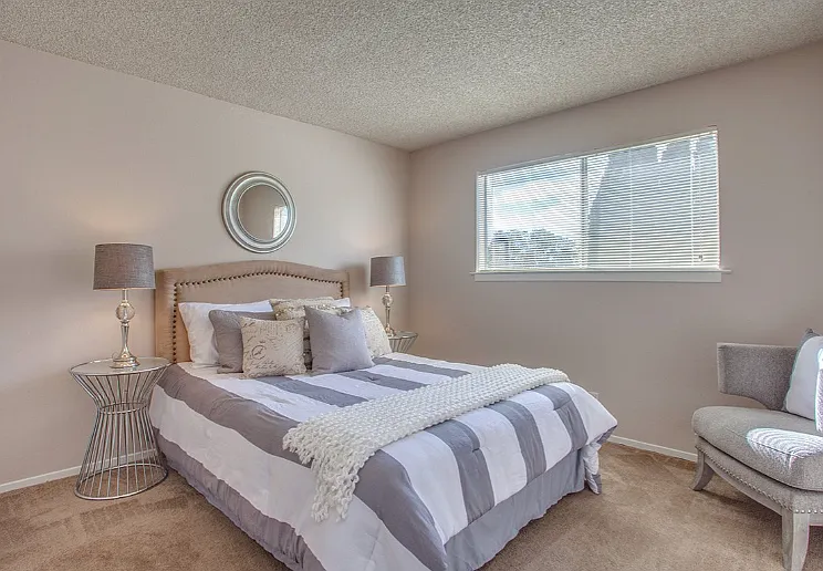 Alderwood Apartments — Photo 7