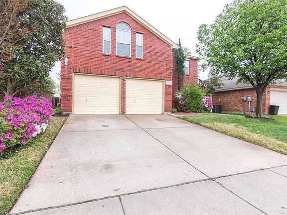 4th image of 913 Windbrook Dr