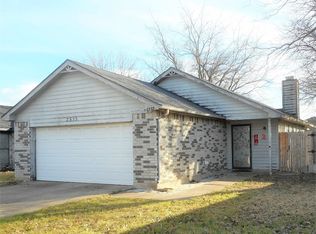 2533 Winding Rd, Fort Worth, TX 76133