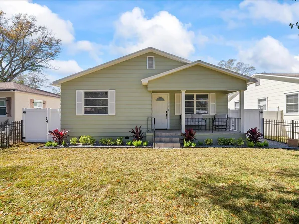 4628 Dr Martin Luther King Jr St N, Saint Petersburg, FL 33703