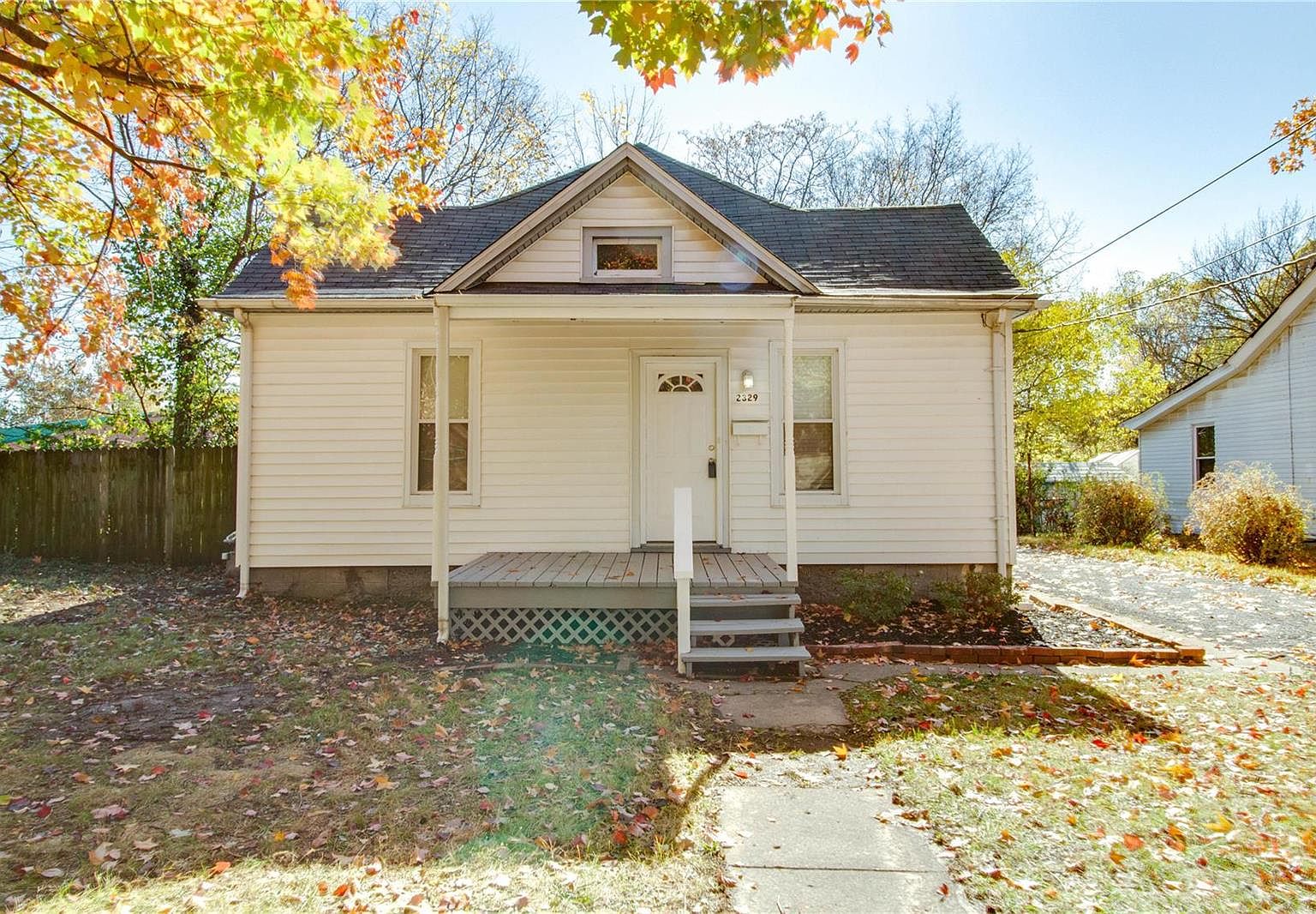 2329 Brown St, Alton, IL 62002 Zillow