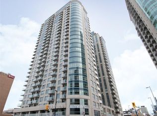 195 Besserer St #1702, Ottawa, ON K1N 0B6