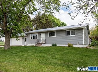 417 Westwood Ave, Strawberry Point, IA 52076