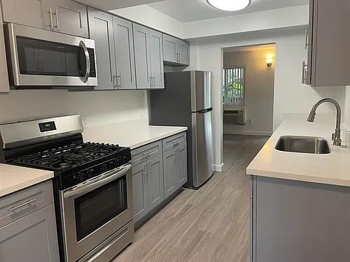 Coast Apartments Photo 1