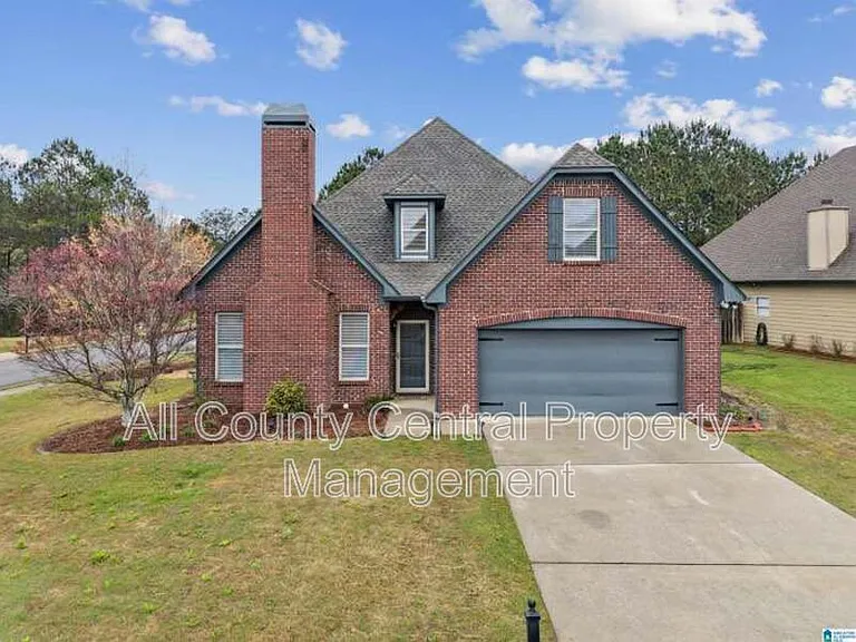 1001 Aronimink Dr — Photo 1