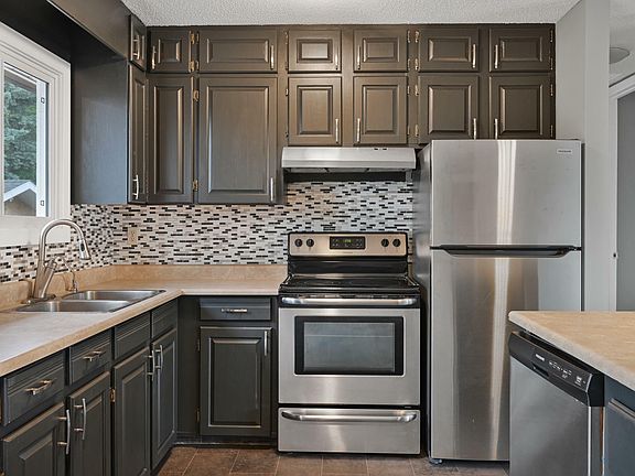 5th image of 10207 169th Ave NW