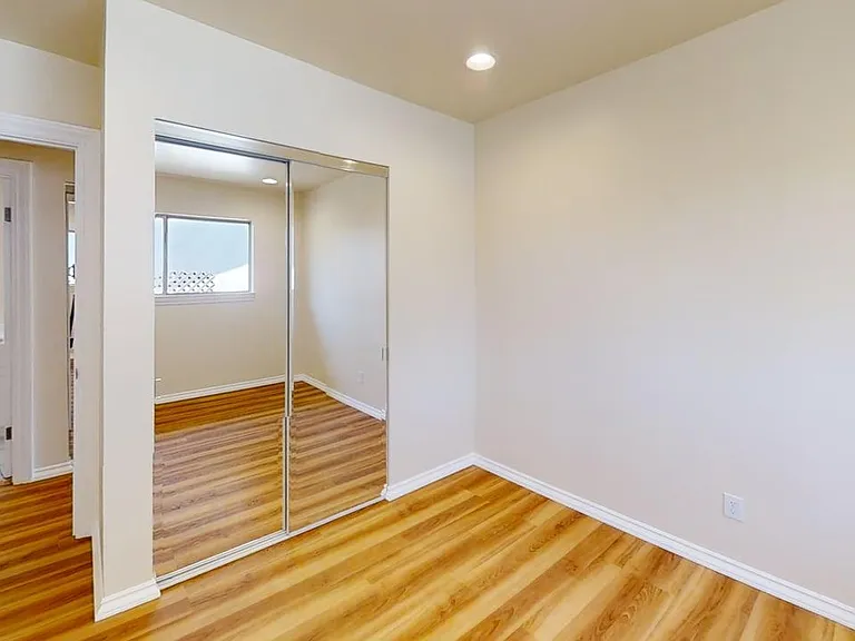 1108 Gumwood Ln — Photo 6
