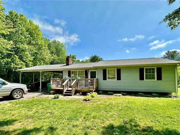 140 N Arlington Ave, Jonesville, NC 28642