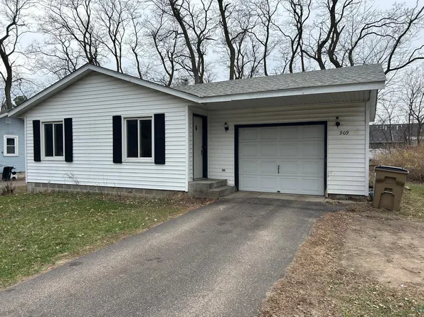 909 7th Ave N, Princeton, MN 55371