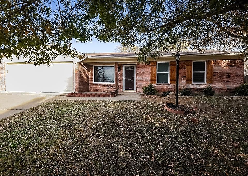1st image of 6508 Charmaine Dr
