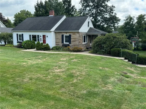 335 High St, Saxonburg, PA 16056