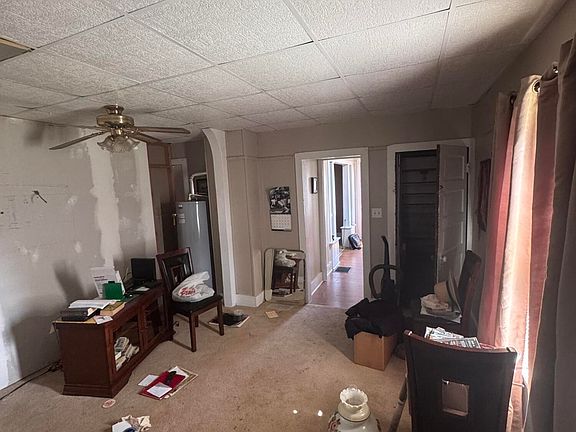 4th image of 201 Forest Ave
