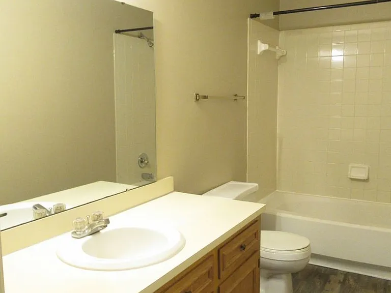 882 Jessamine Trl — Photo 12