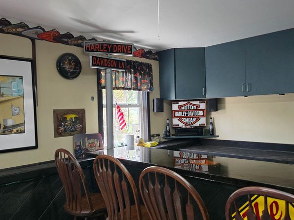 170 High St, Felton, PA 17322