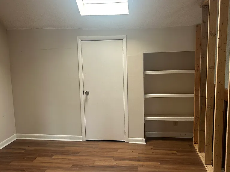407 Glade Ct — Photo 9