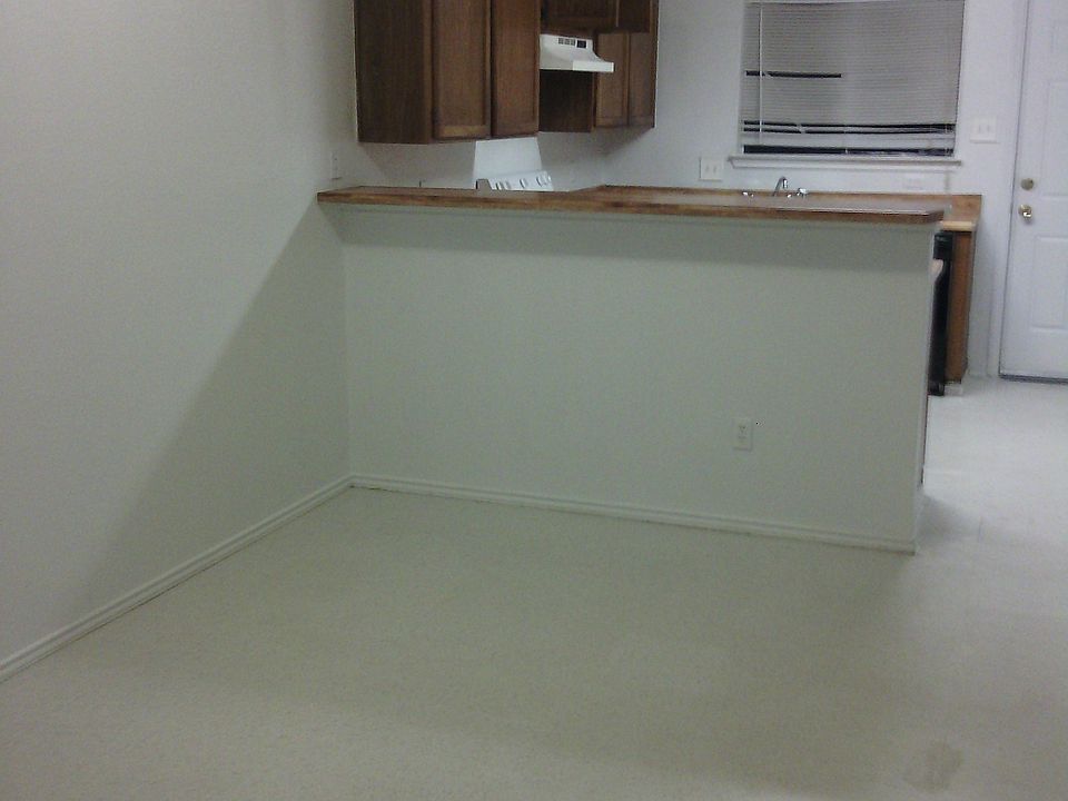 1st image of 2920 Stonycroft Dr