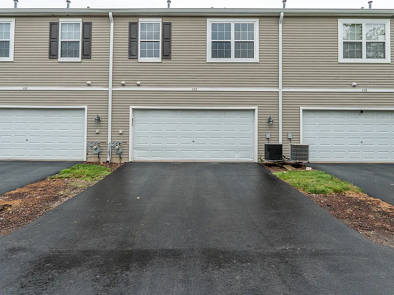 155 Springbrook Trl S — Photo 18