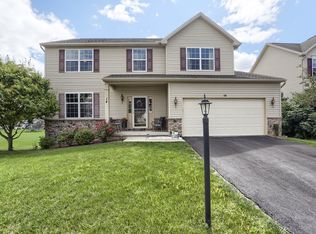 14 Hamlet Cir, Mechanicsburg, PA