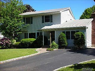 2nd image of 21 Seneca Dr