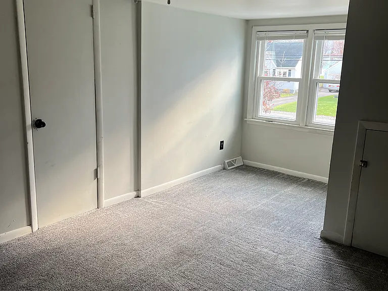 86 1/2 Fisher Rd #1/2 — Photo 23