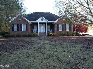 110 Bizzell Dr, Clinton, NC 28328