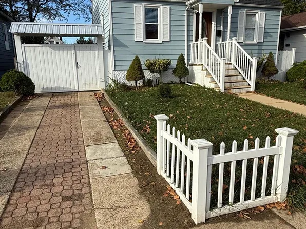 1627 44th St, Pennsauken, NJ 08110