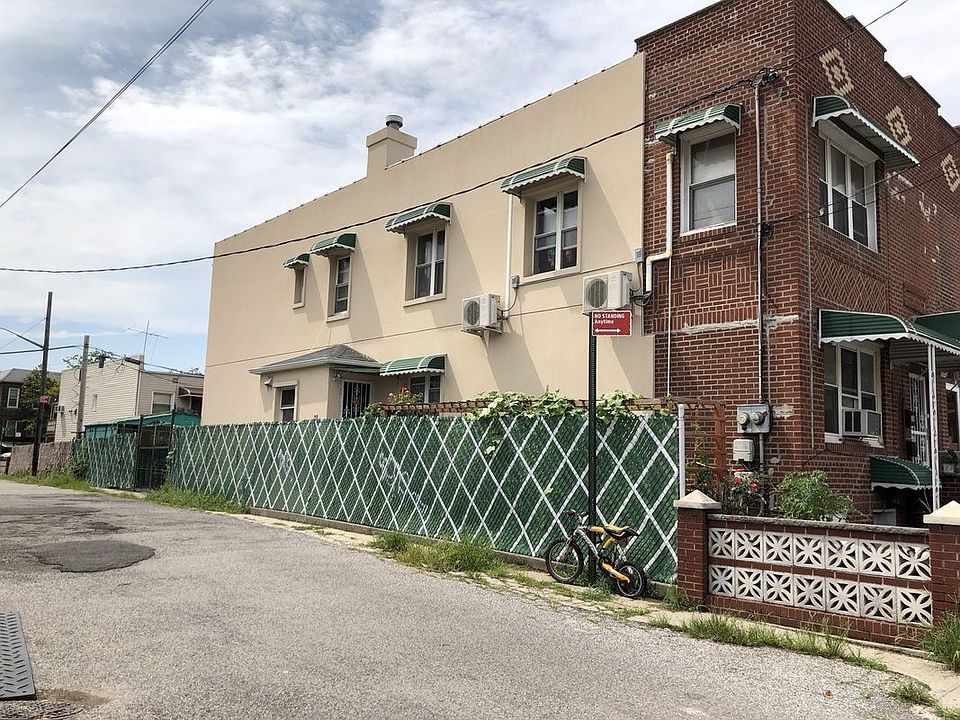 2nd image of 2138 W 9th St