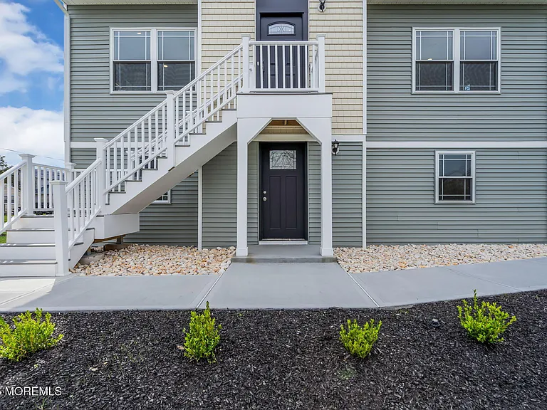 58 Cove Rd — Photo 8