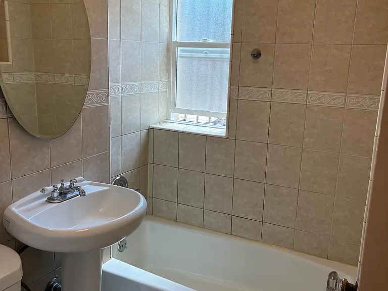 800 Las palmas LLC — Photo 6