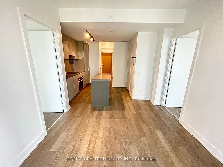7 Grenville St #2601 — Photo 8