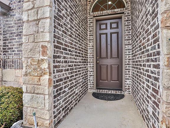 3rd image of 2265 Gulfstream Dr