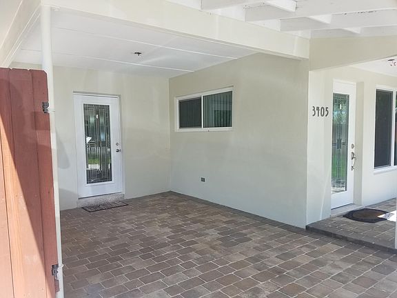 4th image of 3405 SW 25th Ct