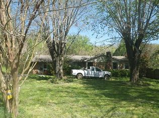 282 Oakwood St, Sparta, TN 38583