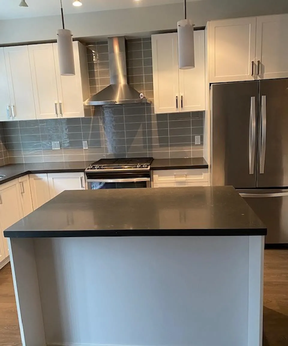 3 bed, 1498 sqft, $2,850 — Photo 2