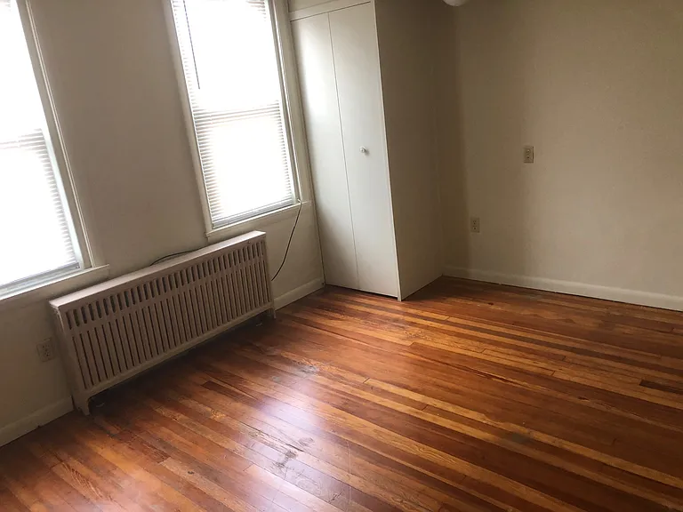 2334 Penn Ave — Photo 5