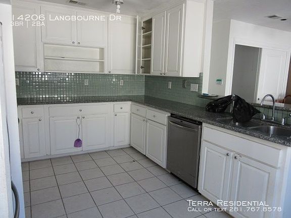 2nd image of 14206 Langbourne Dr