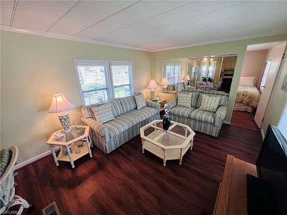 3rd image of 27330 Duvernay DR
