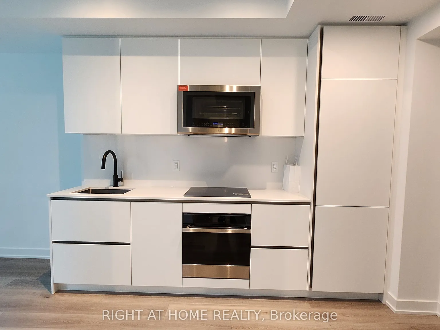 1 bed, $2,350 — Photo 3
