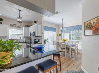 10961 Burnt Mill Rd #221, Jacksonville, FL 32216