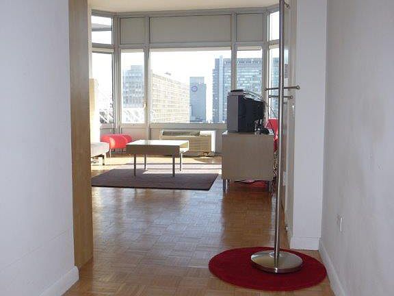 5th image of 200 E 32nd St APT 11A