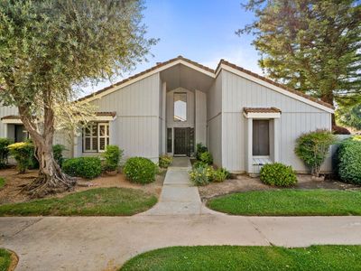 1864 Cougar Ln, Clovis, CA, 93611