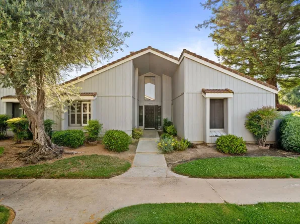 1864 Cougar Ln, Clovis, CA 93611