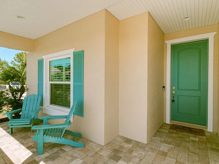 1398 Tullagee Ave — Photo 3