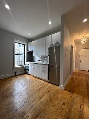 Rented by Bond New York | media 6